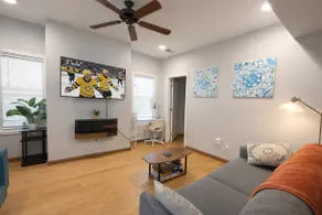 Top-Rated 2BR Suite Retreat | Near DT | Superhost - Image 4