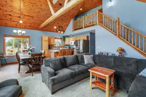 Beautiful Lakehouse - Image 3