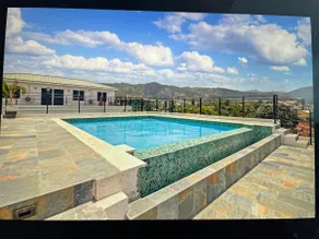 CozyPaddington 1BR | Rooftop Pool & 24/7 Security - Image 5