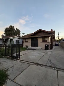 Entire Front House in Los Angeles - Image 3