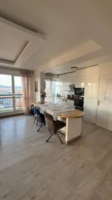 Panoramic view • 87 m² • City center • 2 Balconies - Image 3