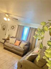 Centrally located and family-friendly, 2 bedrooms, 2 bathrooms - Image 4