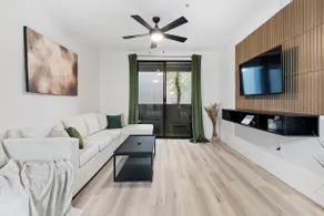 Huge Luxury 2Bdrm |Westgate District - Image 3