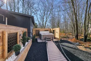 Walk to Lake~Modern & Cozy Cabin w/Hot Tub - Image 5