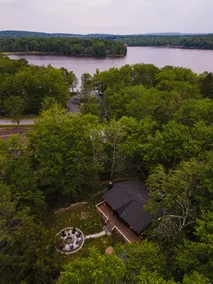 Walk to Lake~Modern & Cozy Cabin w/Hot Tub - Image 3