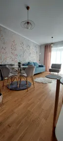 luxury apartment private parking - Image 4