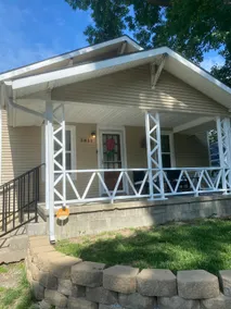 Cozy 3BR House - Image 4