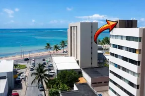 Ponta Verde | 60m from the Beach | Balcony + Air Conditioning in the Living Room - Image 3
