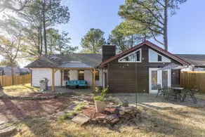 The Aster Oasis | 4BR 7 Beds + Yard, Patio & Style - Image 2