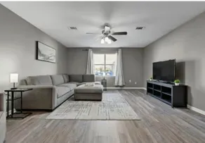 3 BR Beautiful Home in the Heart of Conway - Image 2