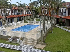 Cozy house in a condominium - Image 4
