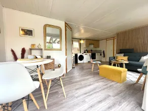 Cozy Chalet with Pool & Hot Tub - Image 2