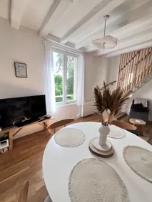 Le Jeanne near castle, renovated, spacious, quiet - Image 5