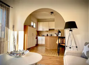 Charming apartment - Image 2