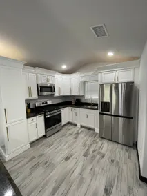 La Casita Blanca on 10th Street - Image 2
