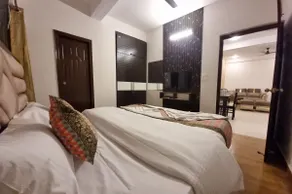 8. Ideal Luxury Stay AC (3BHK) 1700 sq feet. - Image 2