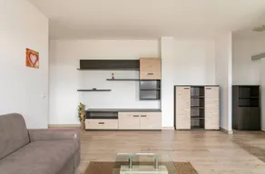 House with views and terrace in Udine - Image 2