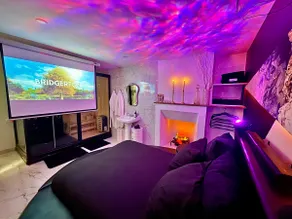 Black Lux Spa-Jacuzzi & Sauna • Home Cinema - Image 4