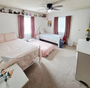Relax & Play | Spacious Retreat | Pool | Sleeps 10 - Image 4