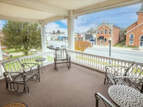 15% off Summer Special | Mansion | Pet-Friendly - Image 4