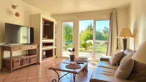 Le Noyer • Charming Provençal Apt • AC • Garden - Image 2
