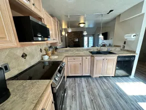 Heather Ridge Haven: Luxury 4BR (Kings) - Image 4