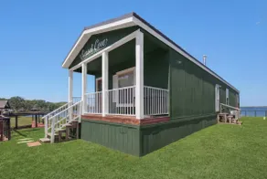 Lakefront Oasis with Private Hot Tub - Image 4