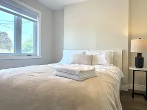 3BR/2BA - 2 min to Subway + Parking - Image 4