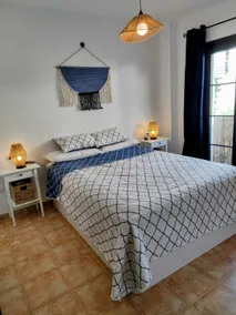 Bright Apt with Pool and Sea View - Image 4