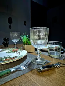 Green Quartz, Cozy Studio in Downtown - Image 3