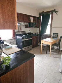 *Cozy*Historic Bungalow*Central Location - Image 4