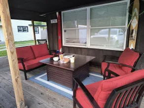 Cozy Lake cottage with private Dock - Image 2