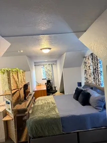 The Lost Treehouse Apartment - Image 5