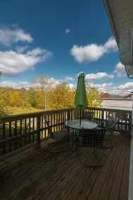 Charming Stay in the Heart of Knowlton - Image 3