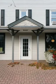 Charming Stay in the Heart of Knowlton - Image 4