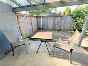 Fully renovated home on Front St @ Issaquah - Image 5