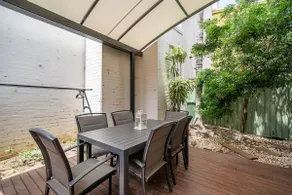 Newtown Nest - Chic Terrace Living off King Street - Image 3