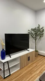 Newly Renovated Cozy Stay - Image 4