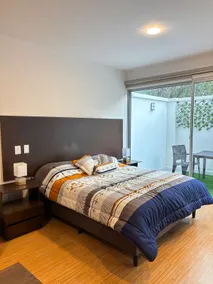 Modern equipped studio - Image 5