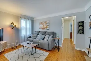 Southfield Hideaway: Home with Ping Pong& Fire Pit - Image 4