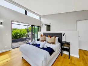 Luxurious Family home in Newlands with Pool - Image 3