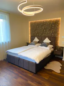 Vanilla House - Image 3