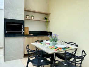 Single-story house in a gated community - Image 3