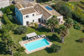 Villa Casale-Villa con piscina e vista mare, Sicilia - Image 2