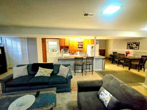 Style and Smiles- 2BR Near MGM & National Harbor - Image 4