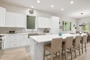 New! Gorgeous Home | Hot Tub | Golf Course Views - Image 3