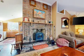 Dog-friendly 3BR with hot tub, firepit & woodstove - Image 2