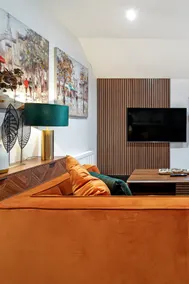 The Eden Loft: A Stylish Retreat - Image 4