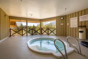 Central, Stylish 2BR/2BA w/ HT & Parking! - Image 3