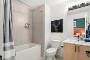 Private Comfy 1BD Suite | 7m to DT | Walk to SAIT - Image 5